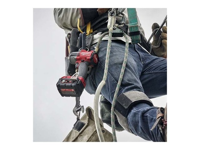 M18 FUEL™ 鋰電無碳刷1/2"中扭力衝擊扳手