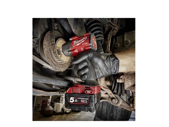 M18 FUEL™ 鋰電無碳刷1/2"中扭力衝擊扳手