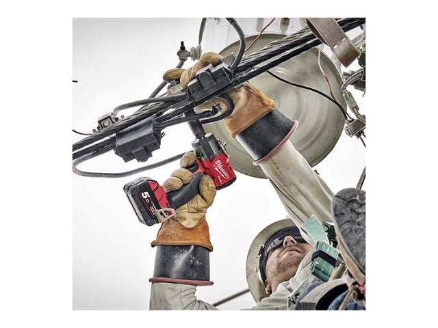 M18 FUEL™ 鋰電無碳刷1/2"中扭力衝擊扳手